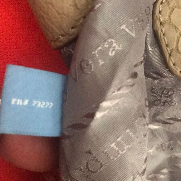 Simply Vera Vera Wang  Hobo White Kinit Women Bag - Picture 9 of 14